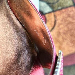 Size 12M dress red leather pump.